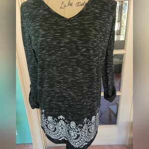 Women's Black and White Top Medium